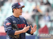 '[뉴스]'성공적 몰빵, 삼성만 울상' 31일 선발 왜 롯데만 토종인가? 뉴스기사 썸네일