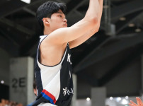 '[뉴스][26 이상백배] “감동했어요” 삿포로에서도 터진 ‘백발백중’ 백경의 3점슛... ‥ 뉴스기사 썸네일