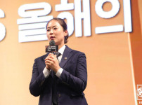 '[뉴스][오피셜]'女아시안컵 결승 주심' 김유정 심판, 2027년 아시안‥ 뉴스기사 썸네일