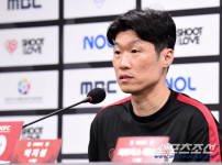 '[뉴스]한국인 프리미어리그 '전멸' 위기, '해외축구 아버지&#‥ 뉴스기사 썸네일