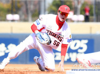 '[뉴스]'KIA 최대 고민' 단장 사과까지 했는데, 왜 붙박이 쉽지 않나‥ 뉴스기사 썸네일