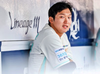 '[뉴스]'와 1058일' 132억 악성 계약 오명 바꾸나…“전성기? 풀타‥ 뉴스기사 썸네일