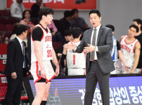 '[뉴스]4위로 정규시즌 종료→PO서 소노 만나는 SK... 전희철 감독 "부상 선‥ 뉴스기사 썸네일