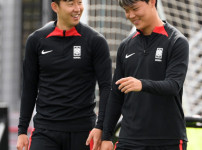 '[뉴스]'한국 국대 차기 9번' 오현규 미쳤다, 손흥민 뛰어넘을 韓 공격‥ 뉴스기사 썸네일