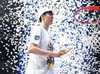 '[뉴스]묵묵히 제 몫 다한 송교창, 슈퍼팀 KCC 우승의 또 다른 주역 뉴스기사 썸네일