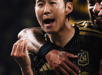 '[뉴스]“어디 더 떠들어봐“ '에이징 커브' 질문 받았던 손흥민 ‥ 뉴스기사 썸네일