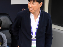 '[뉴스][단독]신태용 감독 “인도네시아 7인제 대표팀 감독 부임설 사실 아냐...선수단 돕‥ 뉴스기사 썸네일