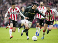 '[뉴스]29경기서 25골 폭발! 페예노르트 日 국대 공격수, 사상 첫 네덜란드 1부 득점왕‥ 뉴스기사 썸네일