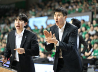 '[뉴스][KBL PO] 시리즈 스윕 원하는 KCC 이상민 감독 “상대 80점대로 묶어야 한‥ 뉴스기사 썸네일