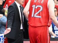 '[뉴스]"소노의 수비, 이제는 우리 가드들이 대응할 때가 됐다" 양동근 ‥ 뉴스기사 썸네일