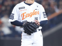 '[뉴스]“피치클락 안 들려요“ 집정리도 아직 안 끝났다…적응 중인데 'ERA 2.‥ 뉴스기사 썸네일