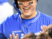 '[뉴스]'타율 3위-OPS 2위-홈런 7위' 42세 맞아? 경이로운 최형‥ 뉴스기사 썸네일