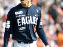 '[뉴스]日 깜짝 놀랐다 “KBO 건너간 아쿼들 왜 부진한가? 왕옌청만 대박“ 뉴스기사 썸네일