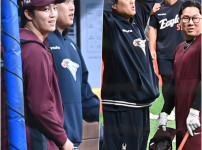 '[뉴스]'괴물 등장'에 버선발로 달려온 안우진, 미소로 맞이한 안치홍…류‥ 뉴스기사 썸네일