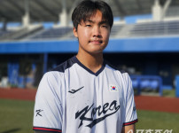 '[뉴스]“오타니·저지와 붙고 싶다“ 아니 변화구가 언제 저렇게… 16년 대선배 사인 거절한‥ 뉴스기사 썸네일