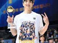 '[뉴스][KBL 챔프전] 이유 있는 챔프전 MVP, 허훈이 시리즈를 지배했다 뉴스기사 썸네일